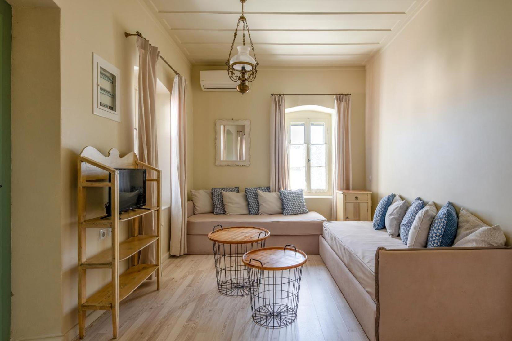 Teacher'S House Spartokhorion Bagian luar foto